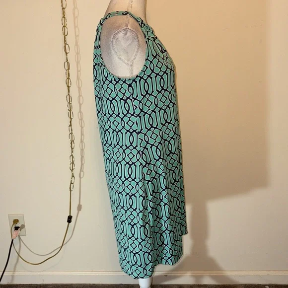 Lulu-B sleeveless keyhole shift mini dress - Picture 3 of 7